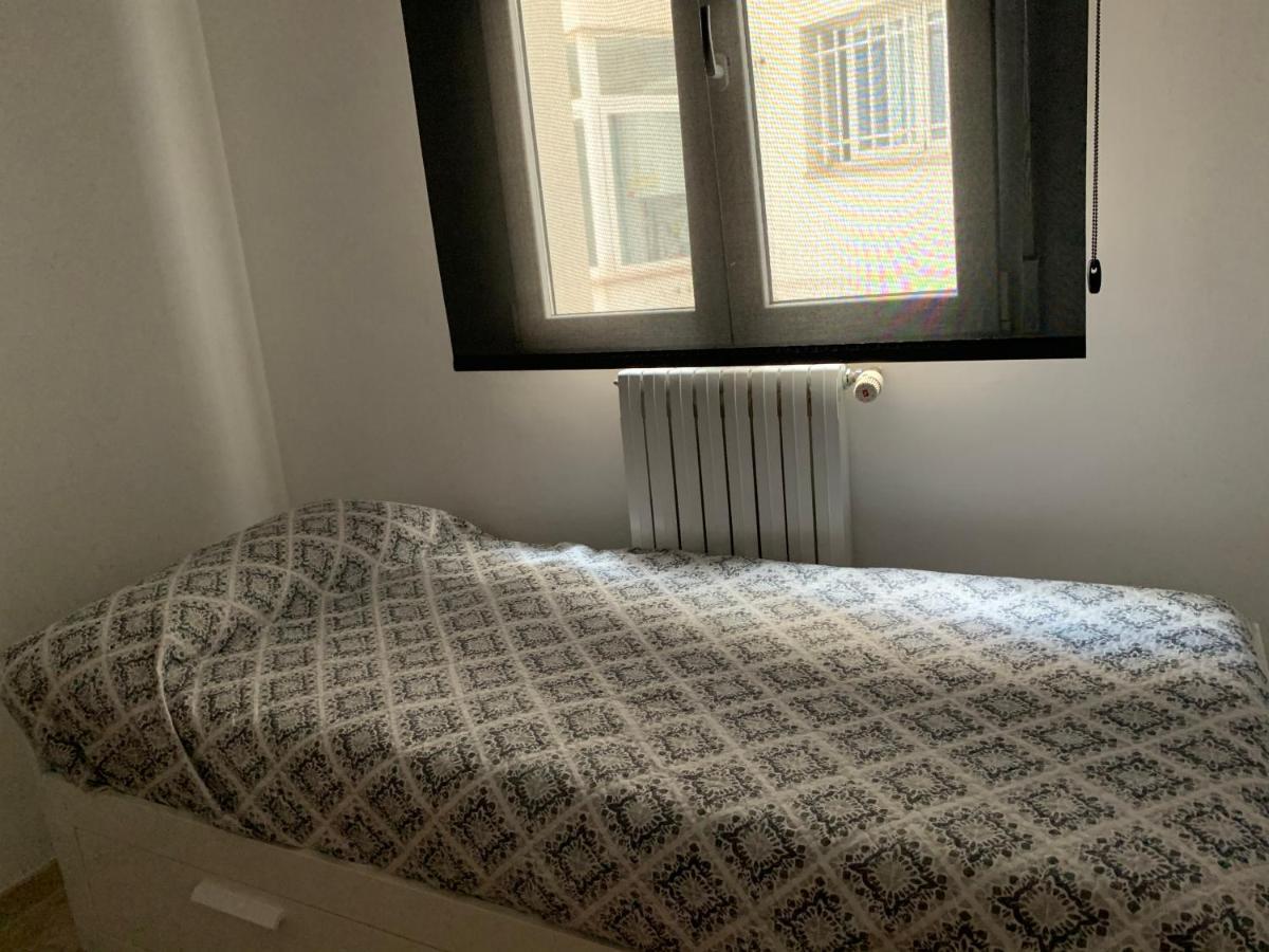 Bonito Alojamiento Junto A La Plaza De Toros Con Garage Appartement Albacete Buitenkant foto