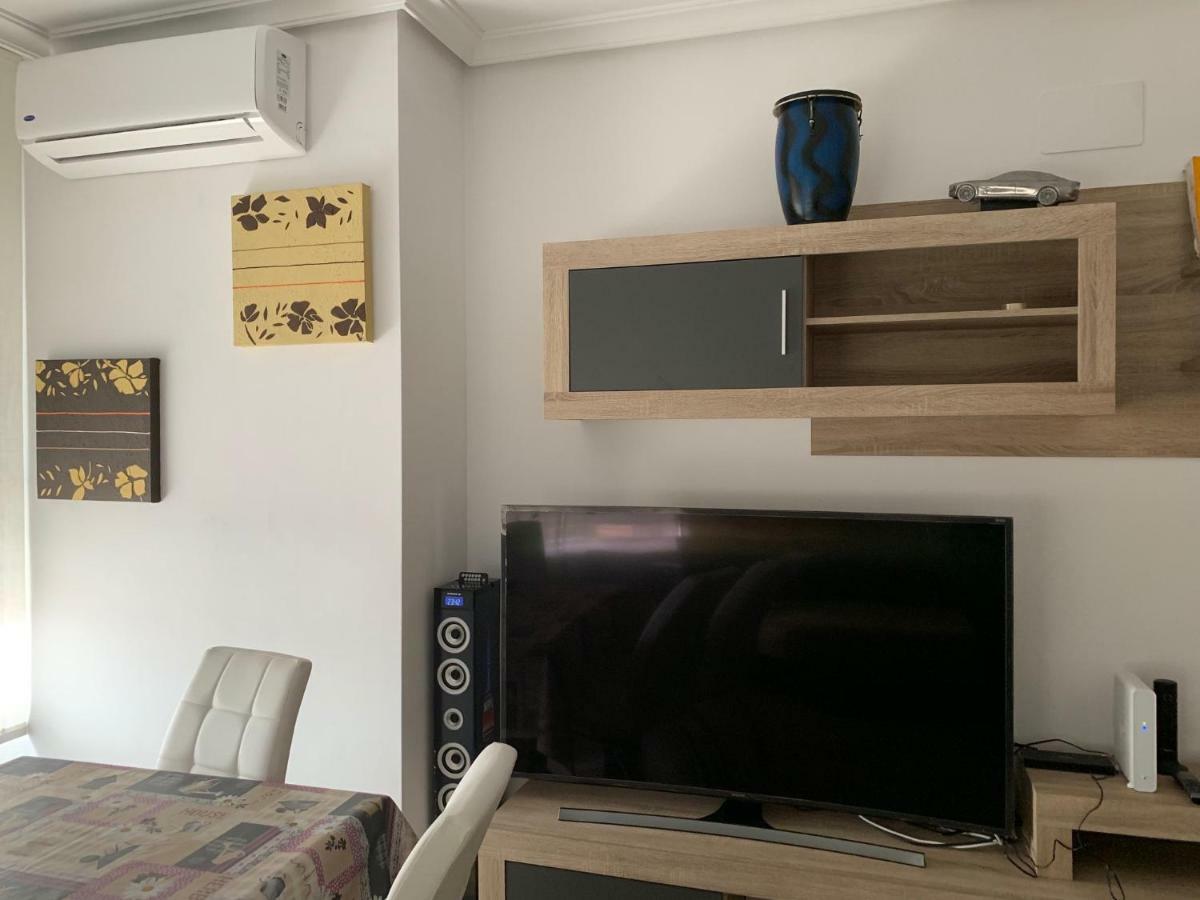 Bonito Alojamiento Junto A La Plaza De Toros Con Garage Appartement Albacete Buitenkant foto